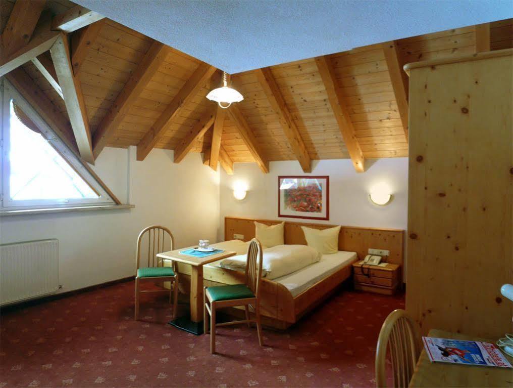 Hotel Germania Ischgl Eksteriør billede